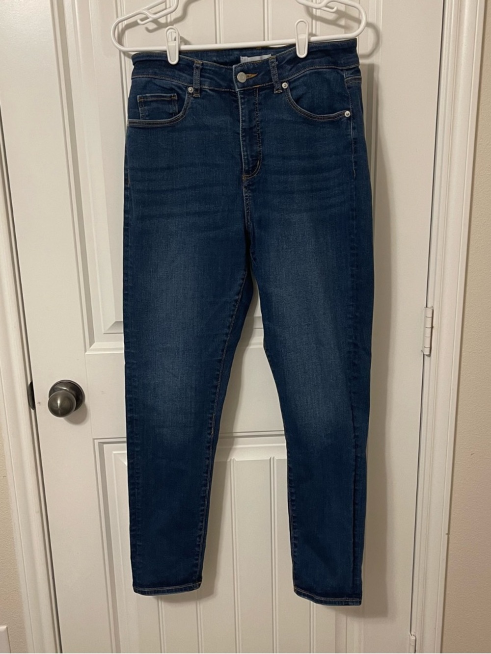 LOFT Women’s 8 Dark Wash High-Rise Skinny Mom Jeans